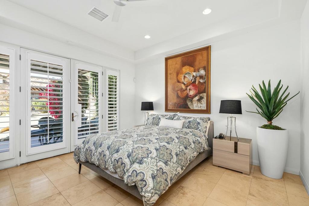 409 Piazza San Michele