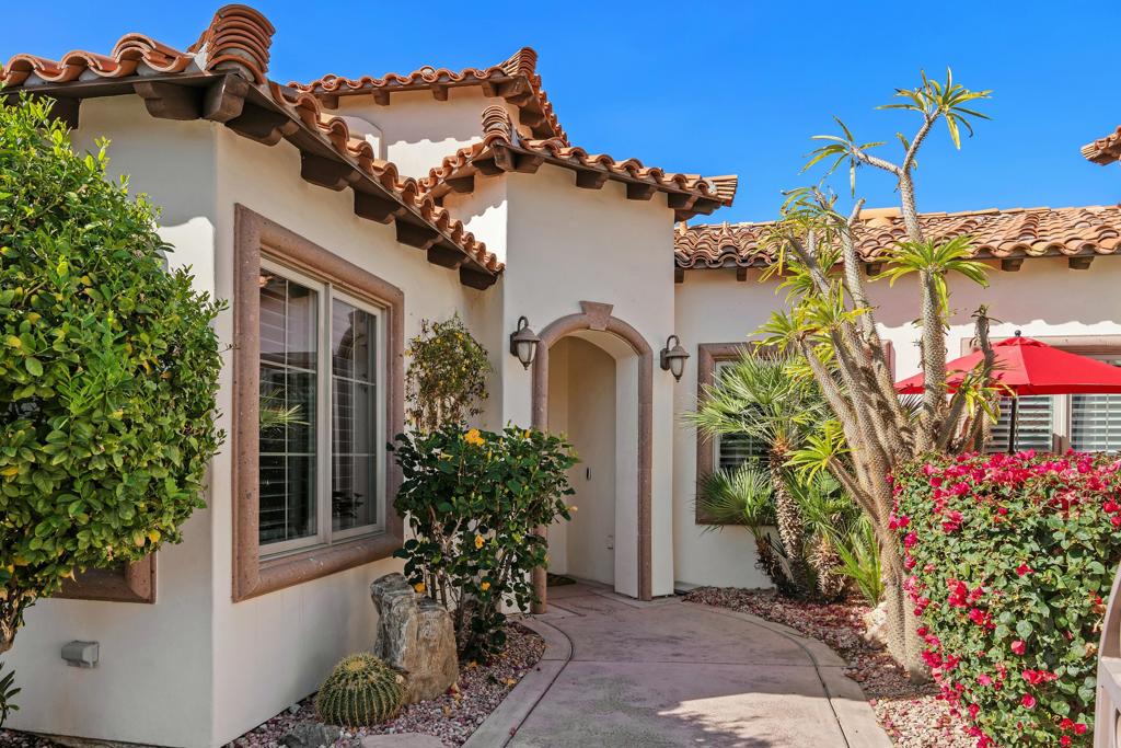 409 Piazza San Michele