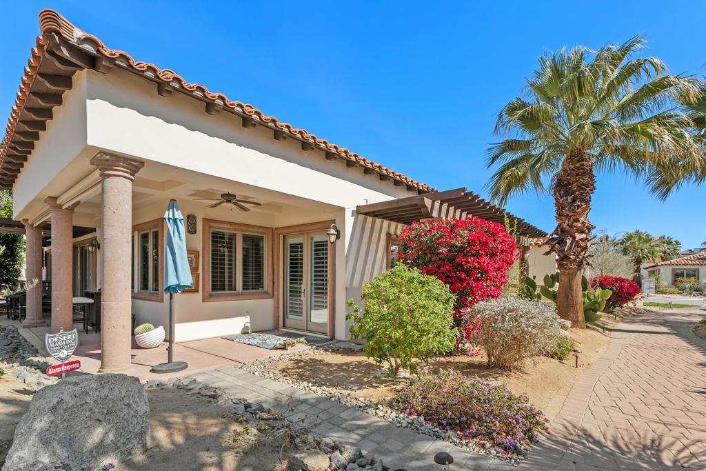 409 Piazza San Michele