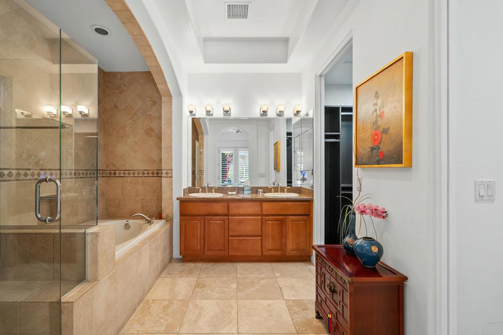 409 Piazza San Michele