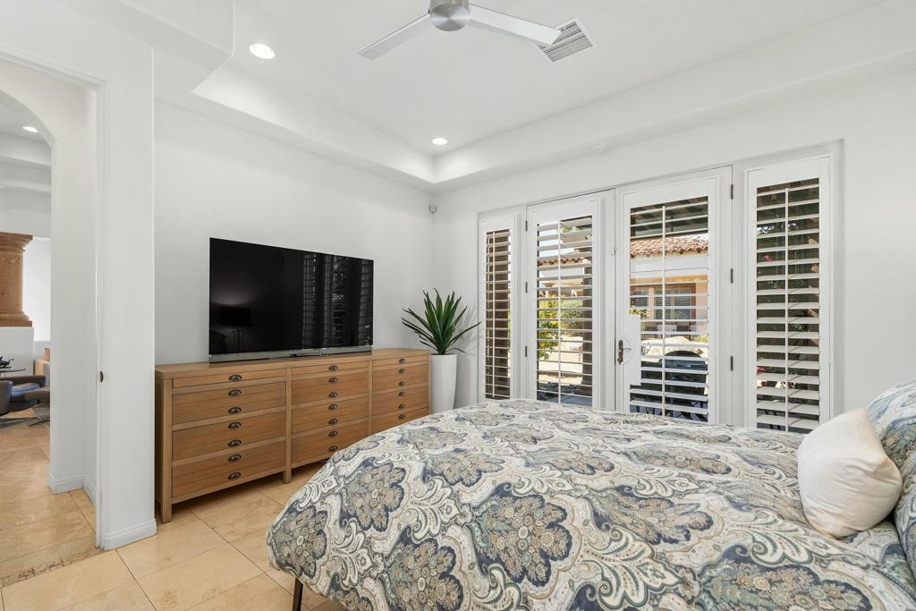 409 Piazza San Michele