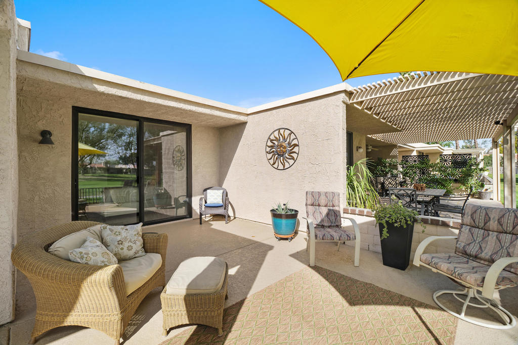 35894 Paseo Circulo W