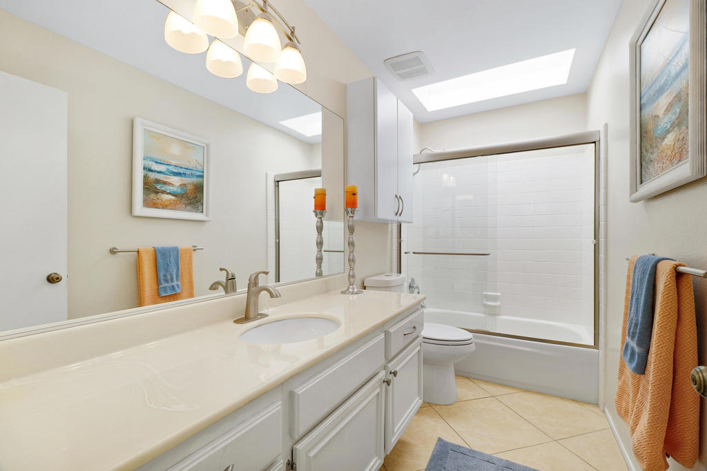 35894 Paseo Circulo W