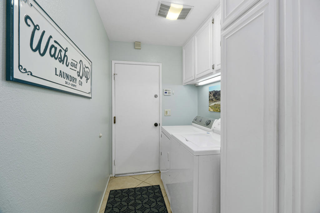 35894 Paseo Circulo W