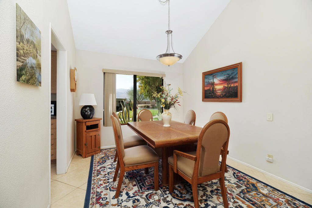 35894 Paseo Circulo W