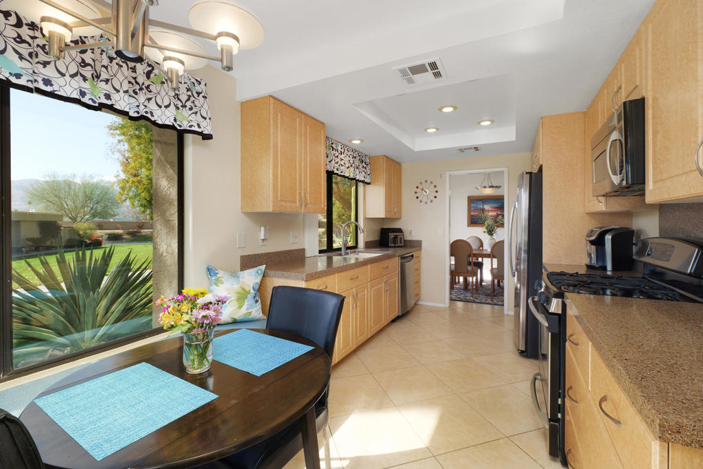 35894 Paseo Circulo W