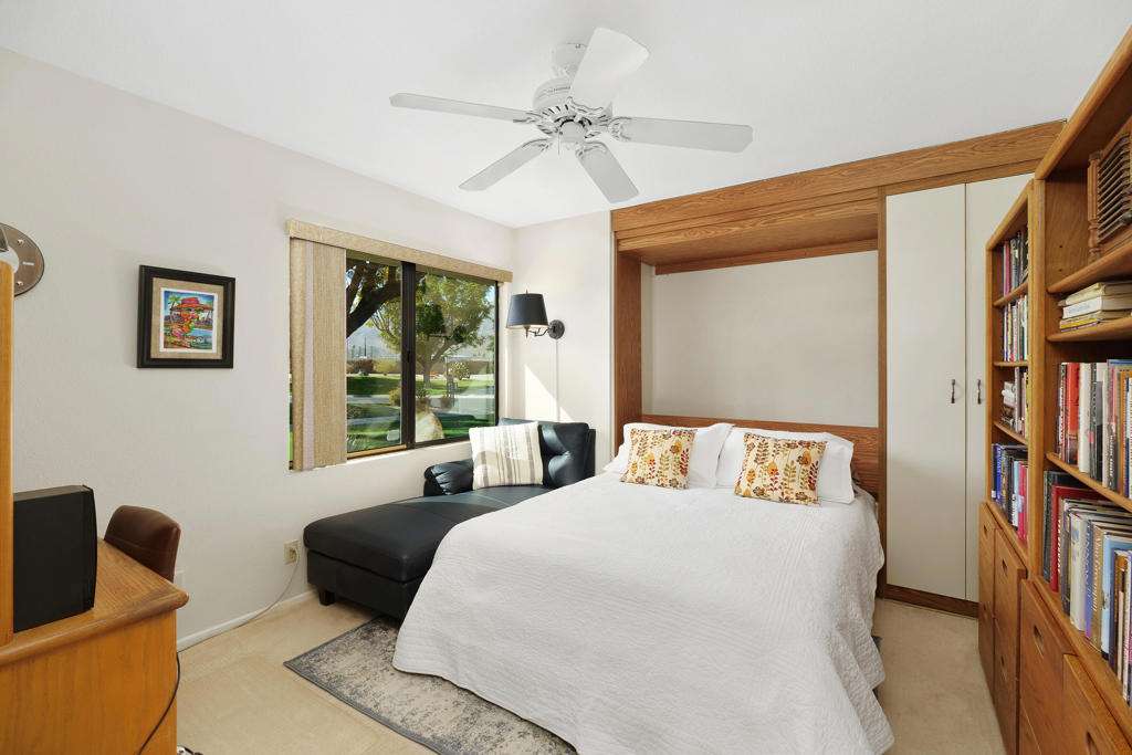 35894 Paseo Circulo W