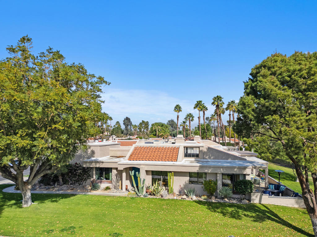 35894 Paseo Circulo W