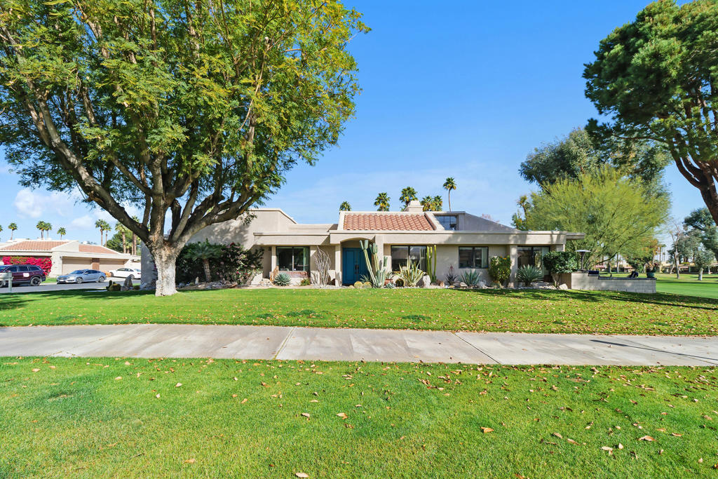 35894 Paseo Circulo W