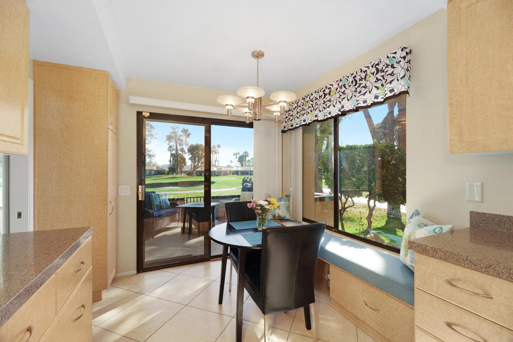 35894 Paseo Circulo W