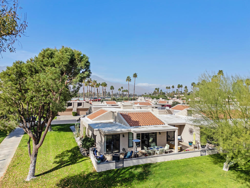 35894 Paseo Circulo W