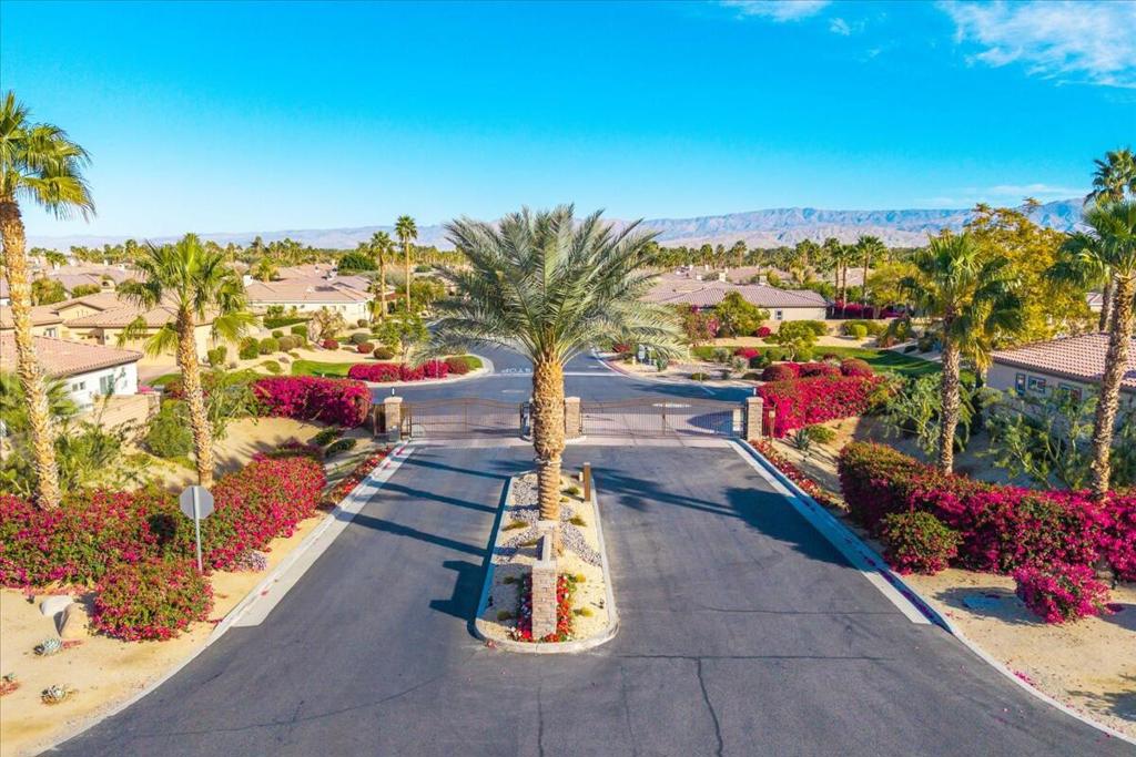 80420 Paseo De Nivel