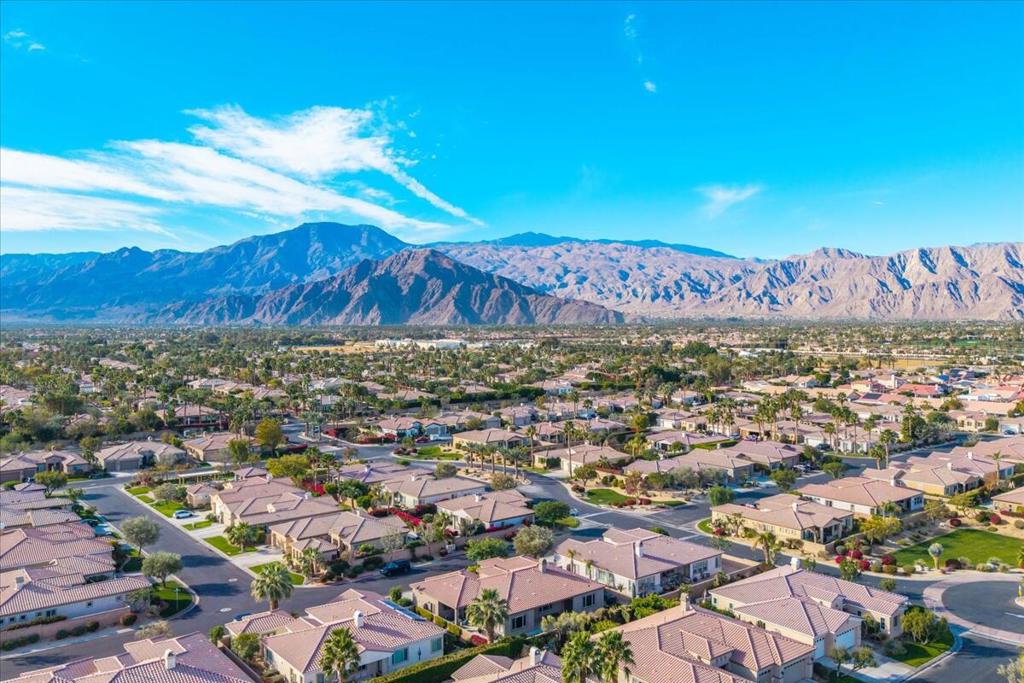 80420 Paseo De Nivel