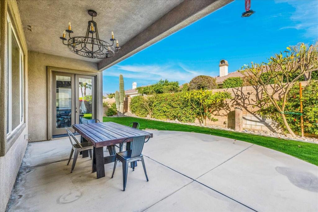 80420 Paseo De Nivel