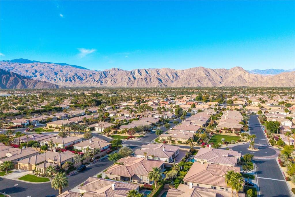 80420 Paseo De Nivel