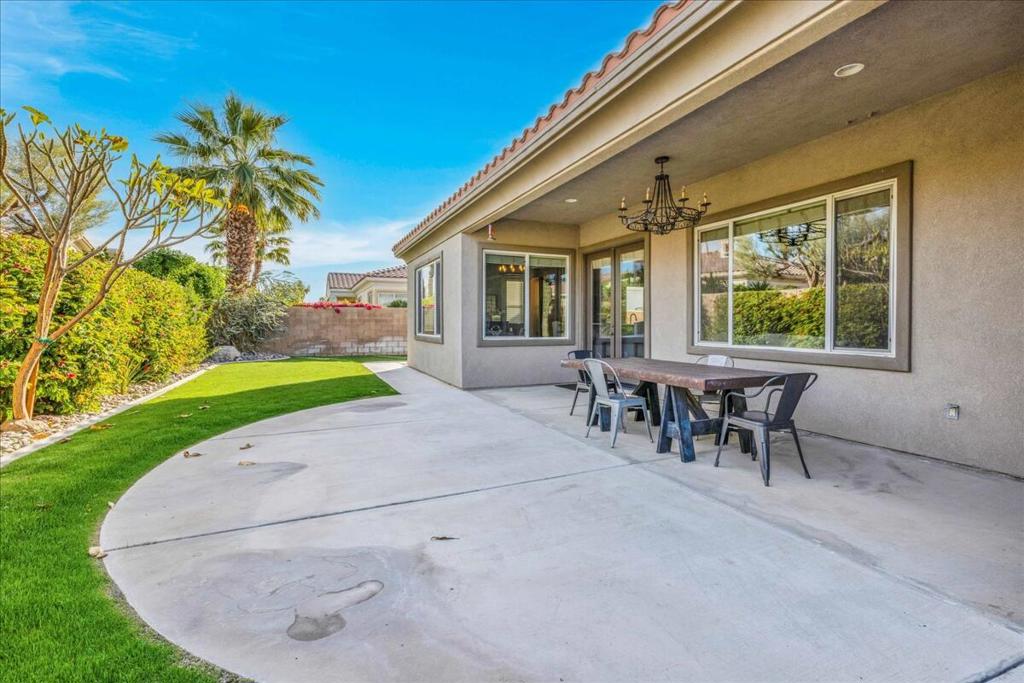 80420 Paseo De Nivel