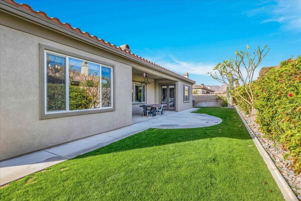 80420 Paseo De Nivel