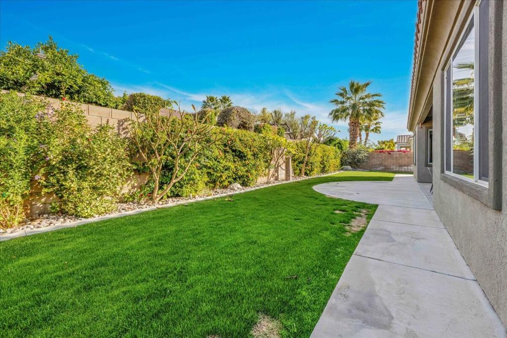 80420 Paseo De Nivel