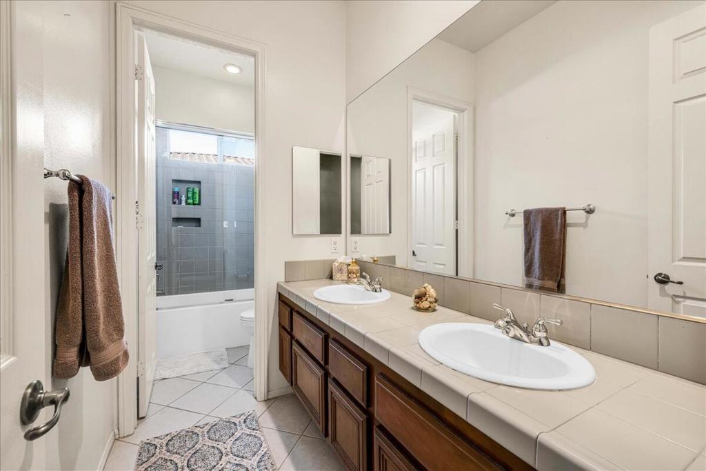 80420 Paseo De Nivel