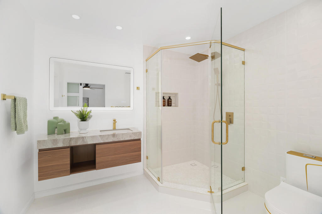 1980 N Los Alamos Road