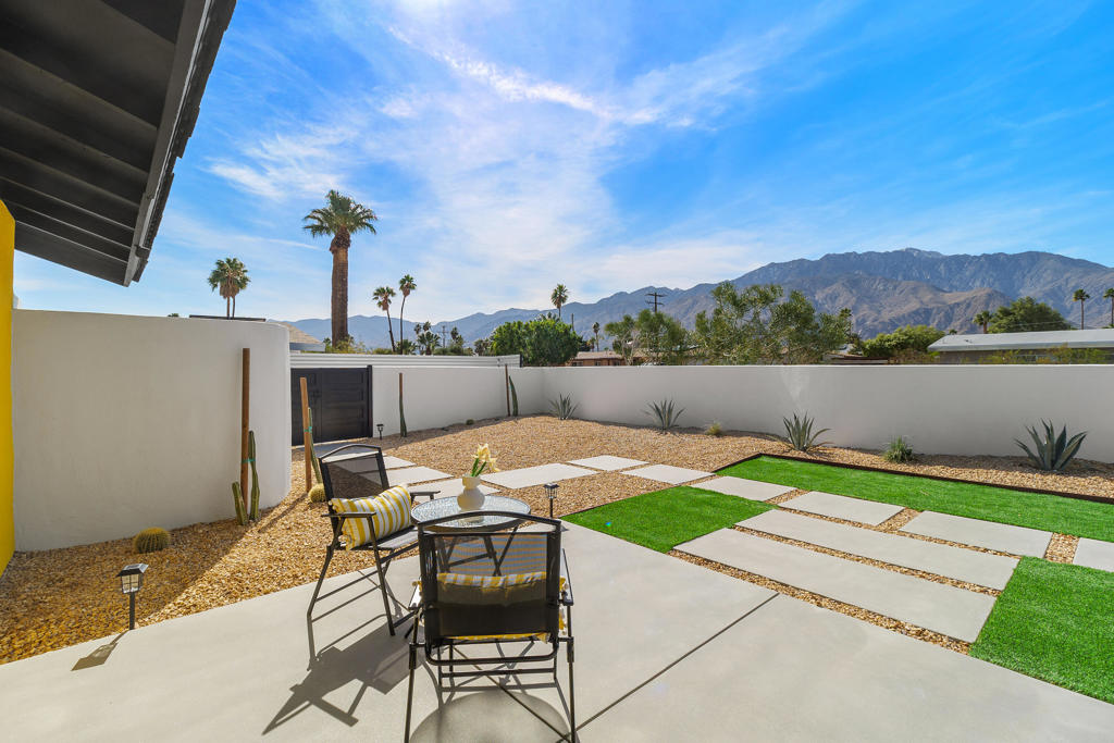 1980 N Los Alamos Road