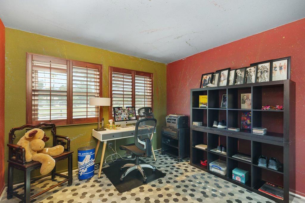 73450 Calliandra Street