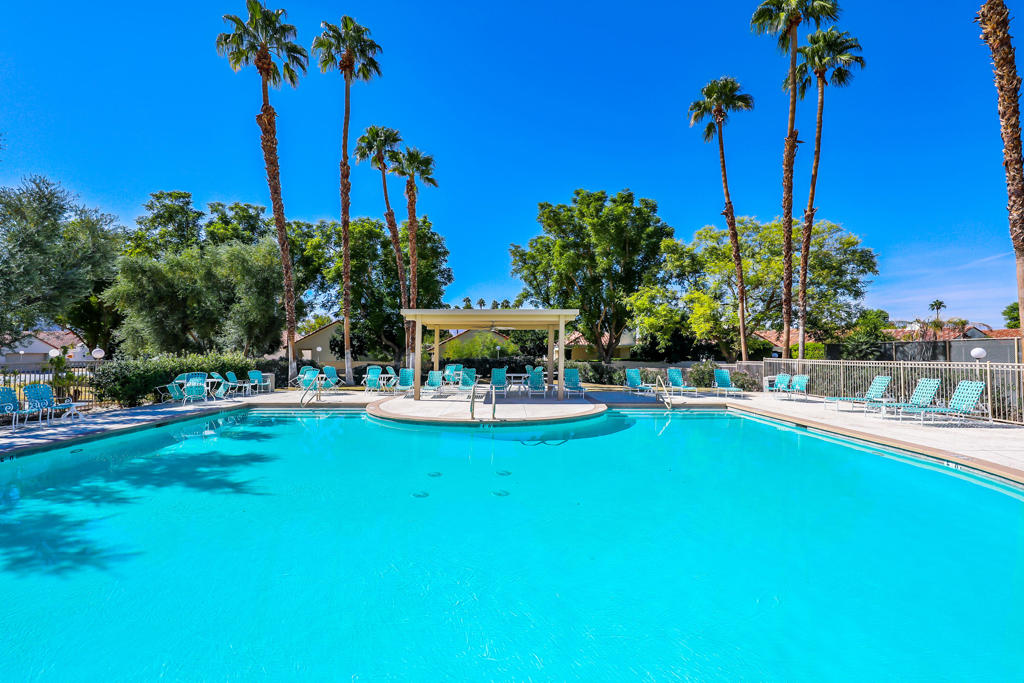 77707 Calle Las Brisas S