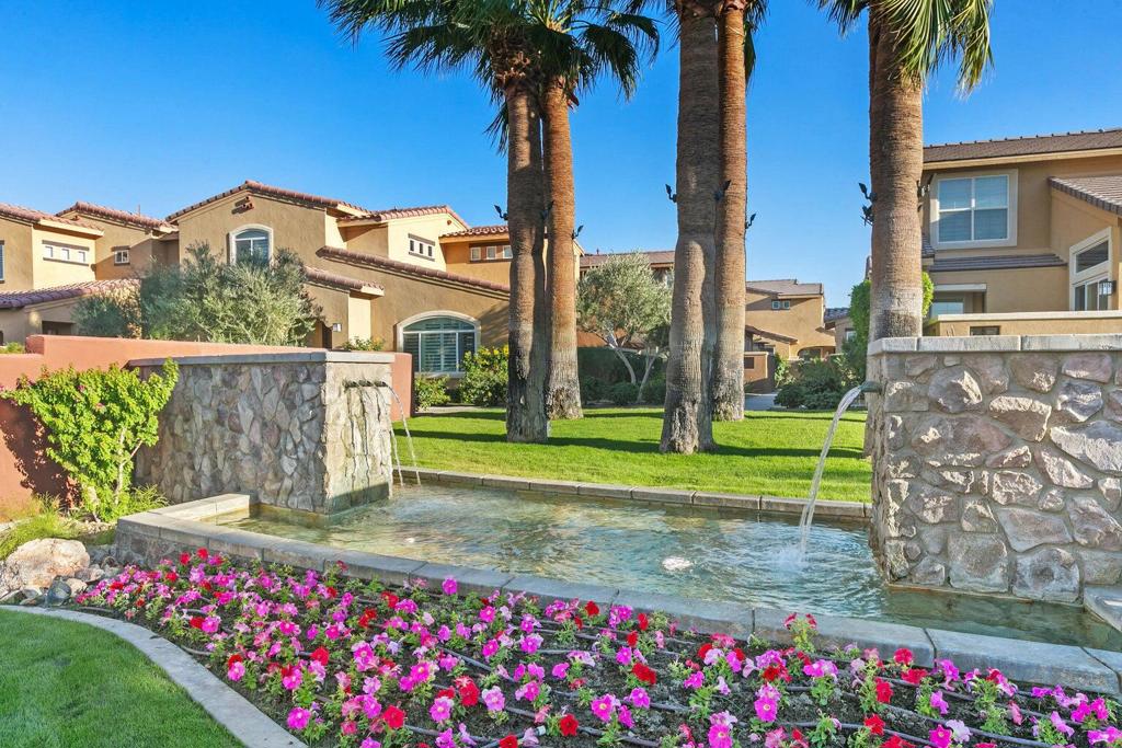 52155 Desert Spoon Court