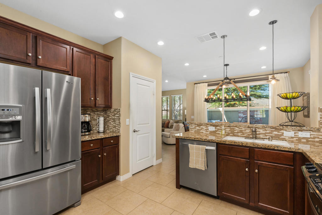 52155 Desert Spoon Court
