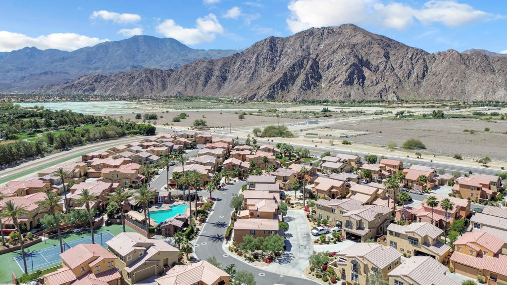 52155 Desert Spoon Court