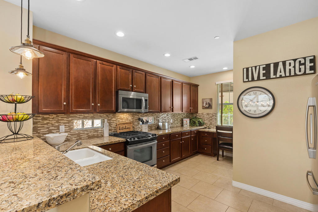 52155 Desert Spoon Court