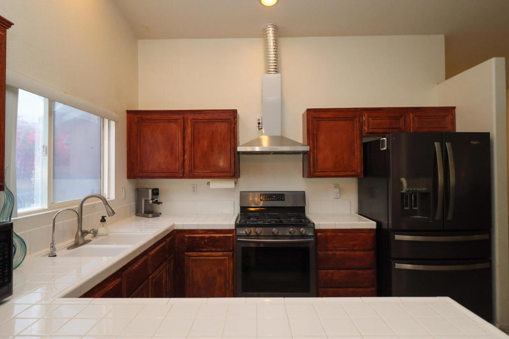 69910 Northhampton Avenue