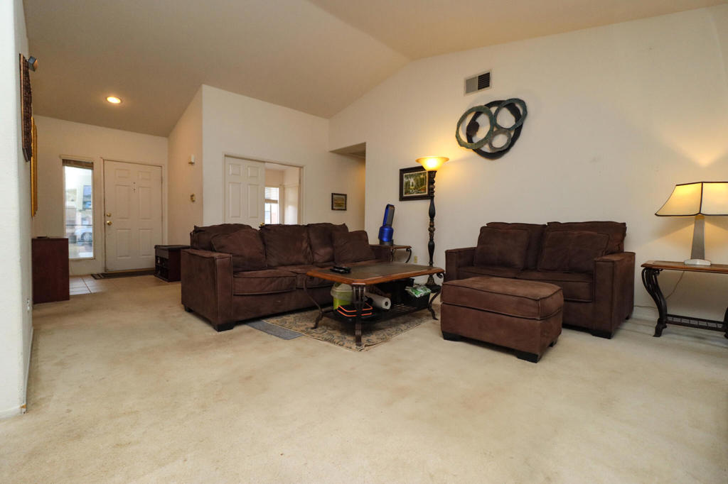 69910 Northhampton Avenue