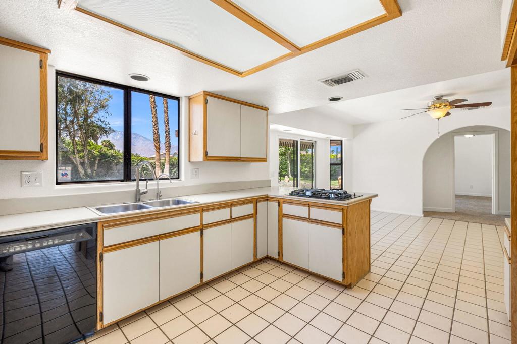 29865 Whispering Palms Trail