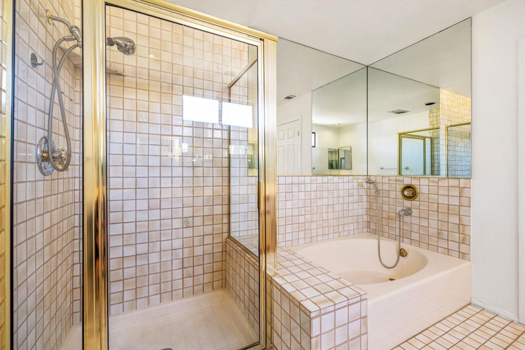 29865 Whispering Palms Trail