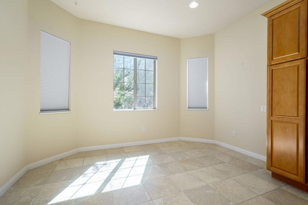 80566 Avenida Santa Marta