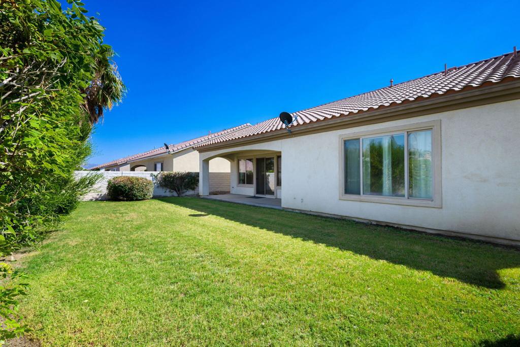 80566 Avenida Santa Marta