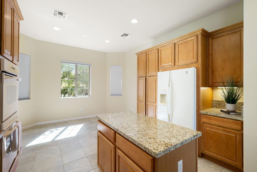 80566 Avenida Santa Marta