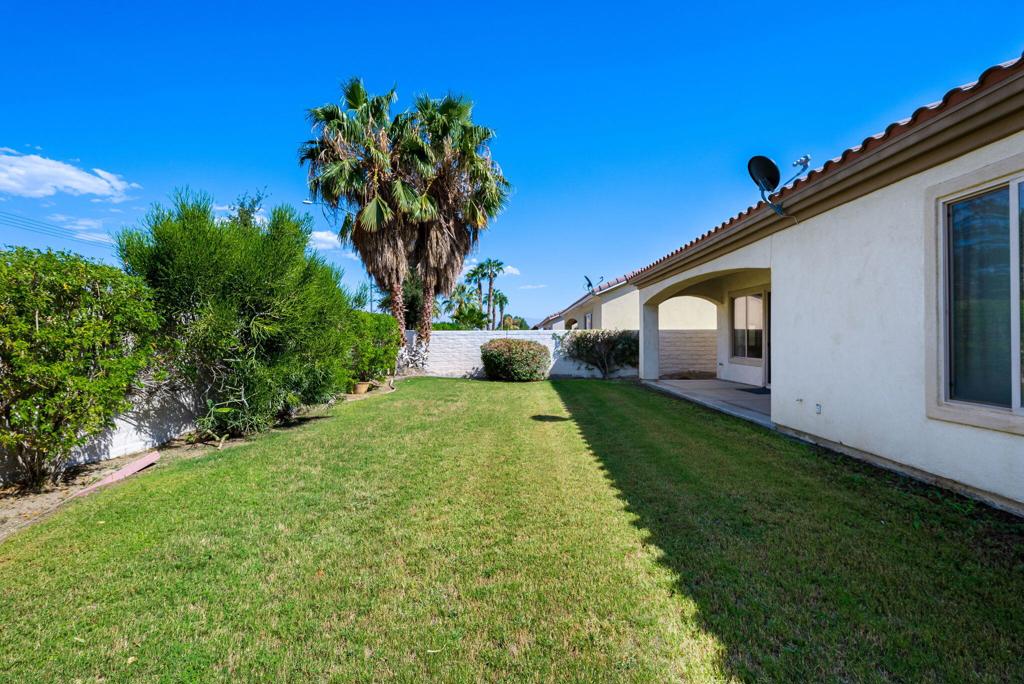 80566 Avenida Santa Marta