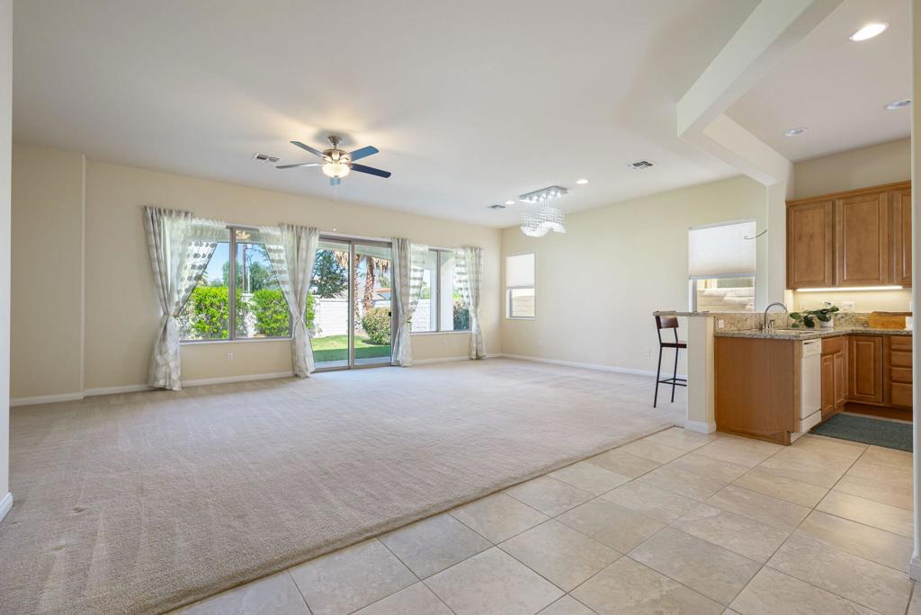 80566 Avenida Santa Marta