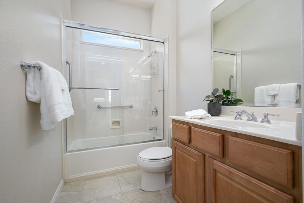 80566 Avenida Santa Marta