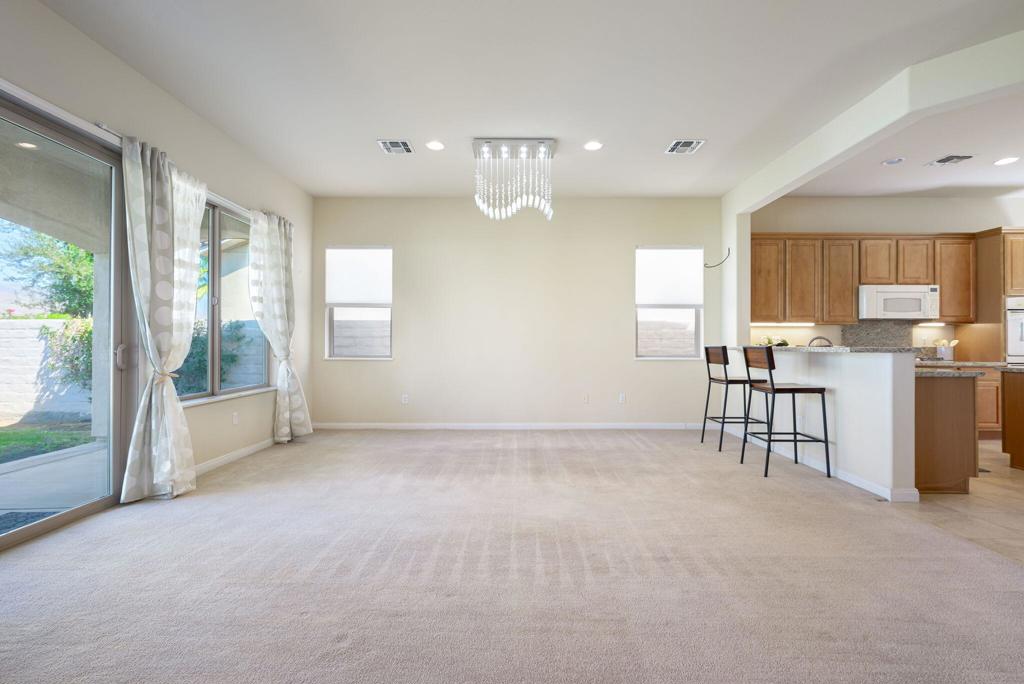 80566 Avenida Santa Marta