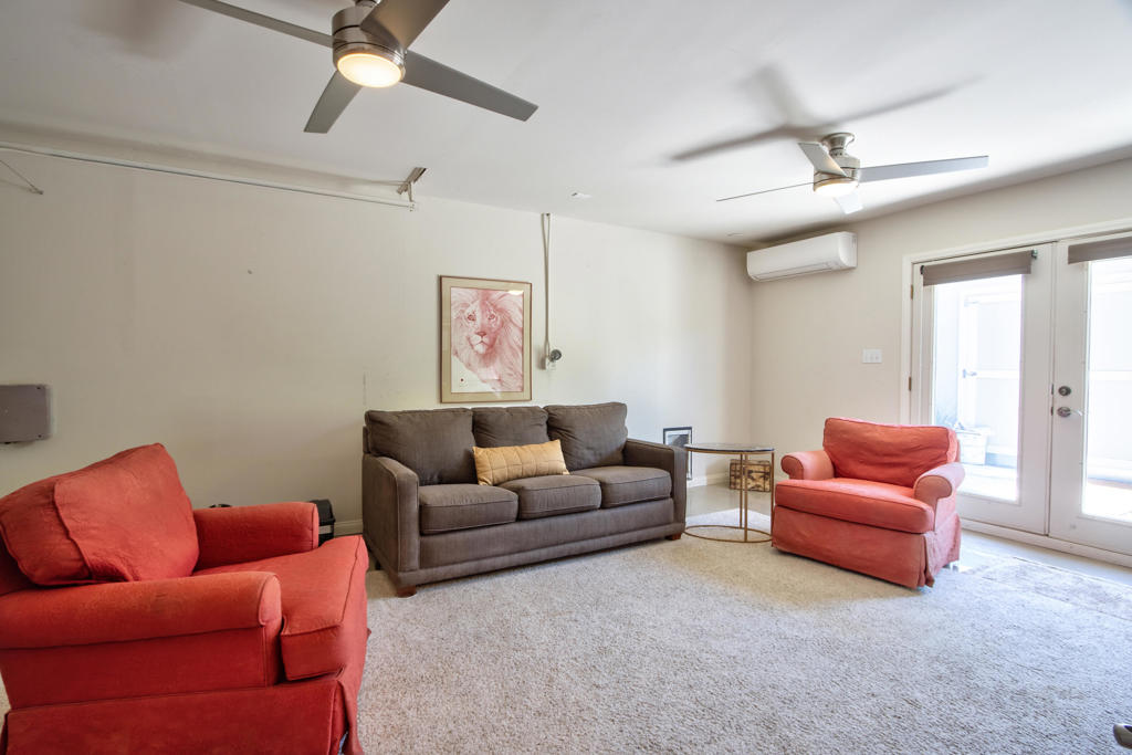 52045 Avenida Carranza