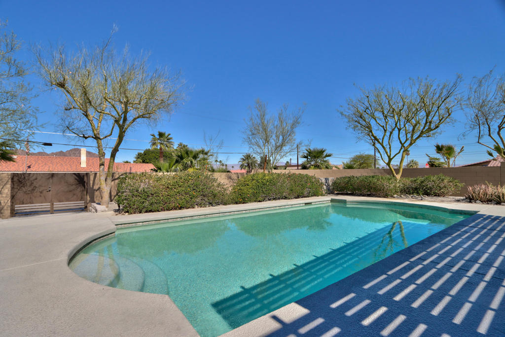 52045 Avenida Carranza