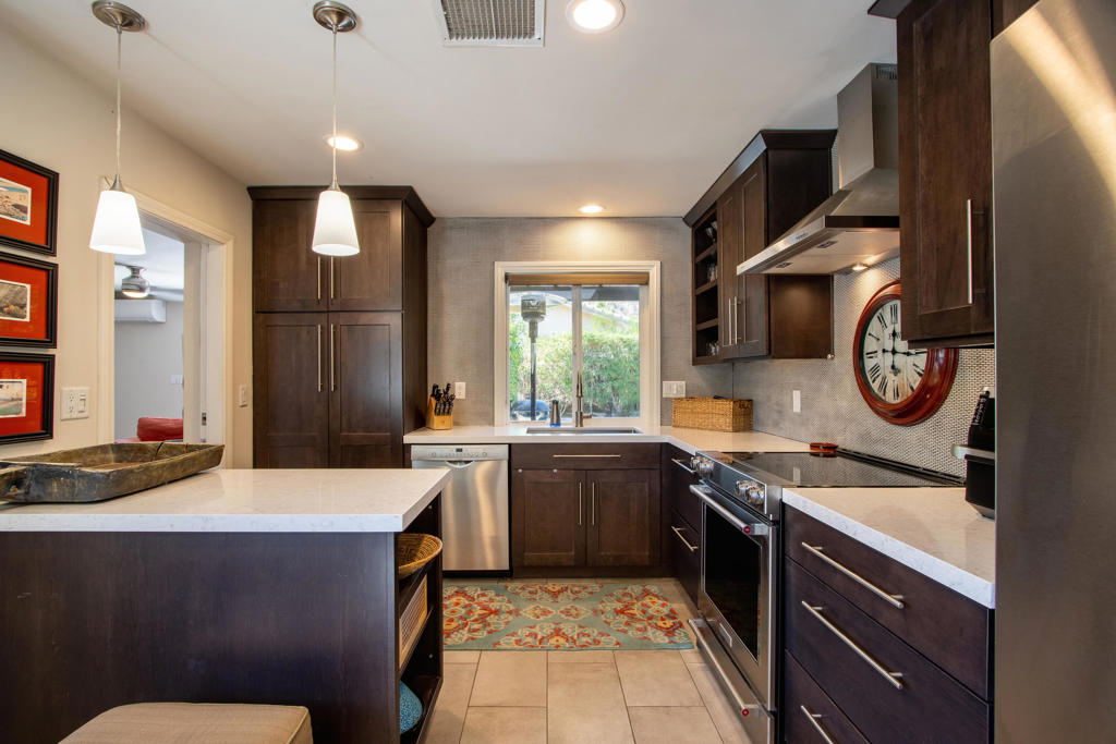 52045 Avenida Carranza