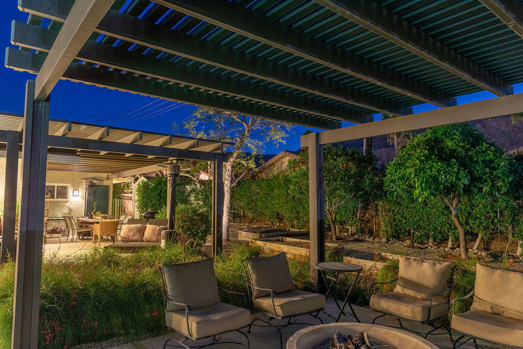 52045 Avenida Carranza