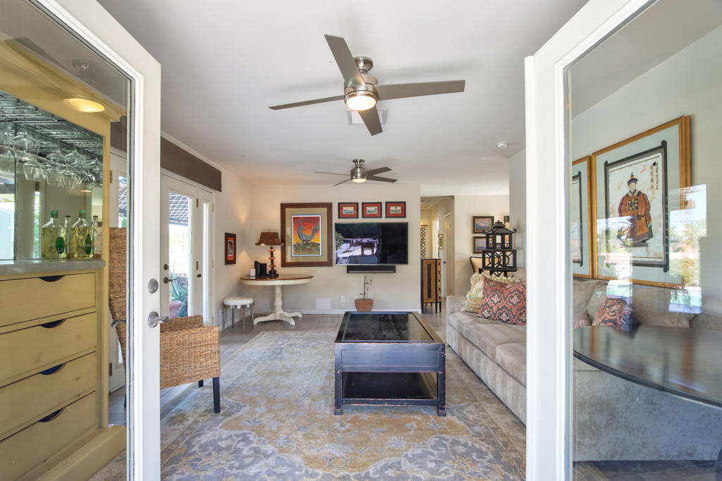 52045 Avenida Carranza