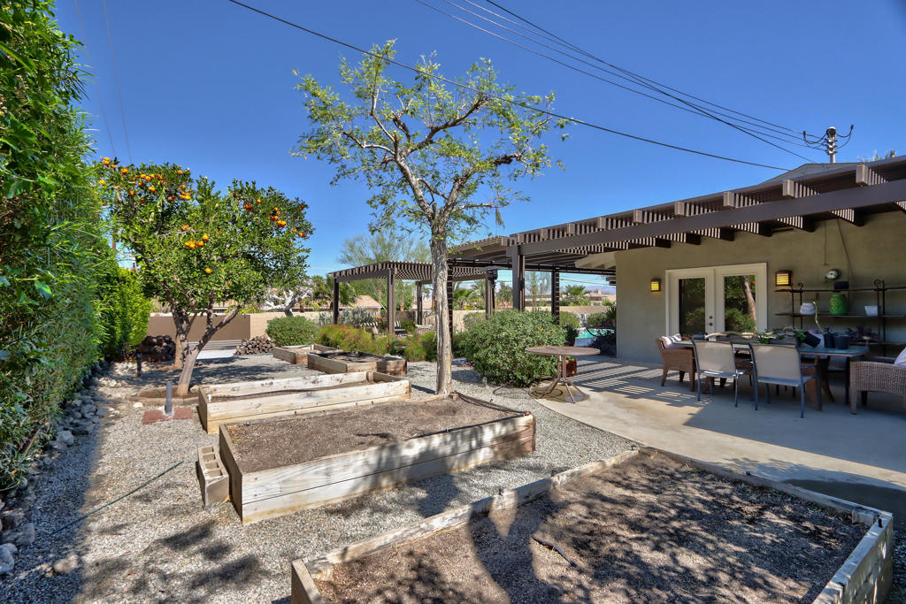 52045 Avenida Carranza