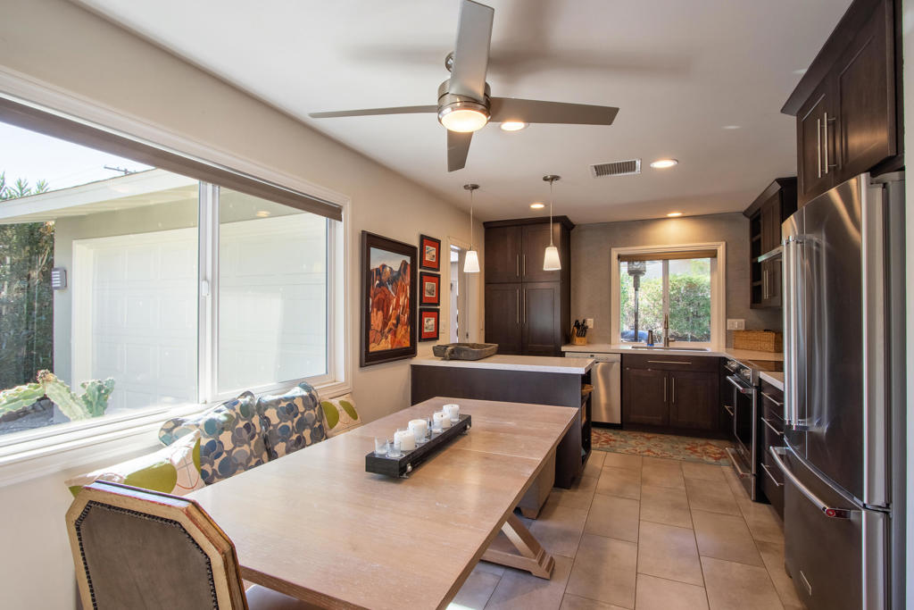 52045 Avenida Carranza