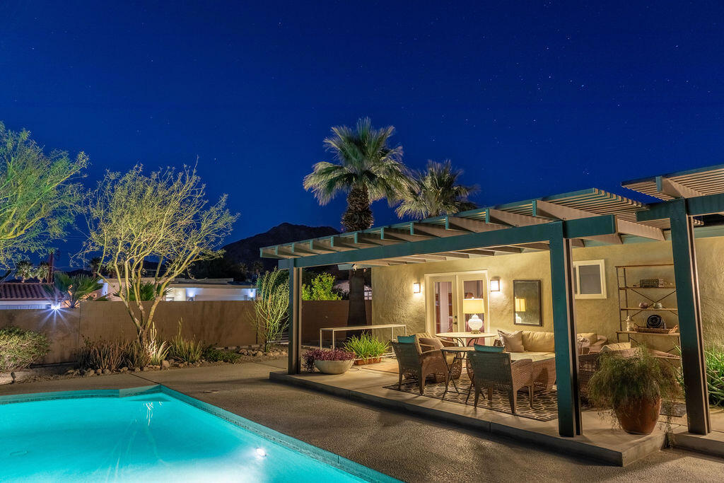 52045 Avenida Carranza